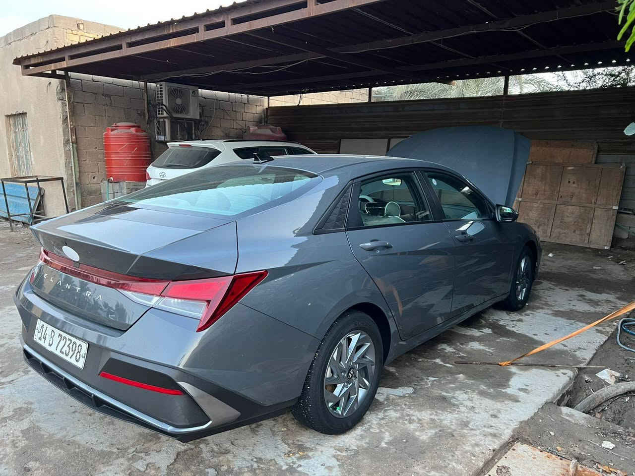 السلام عليك النترا موديل 2024 وارد امريكي مكينه 2000 دوش مواصفات فول فقط فتحه بالتنته مابيها ومواصفات الأمريكي معروفه ضربتها فقط البنيد السعر 172 وبيها مجال وسياره بأسمي تحويل ثاني يوم  الاستفسار اتصال ع رقم ***********
