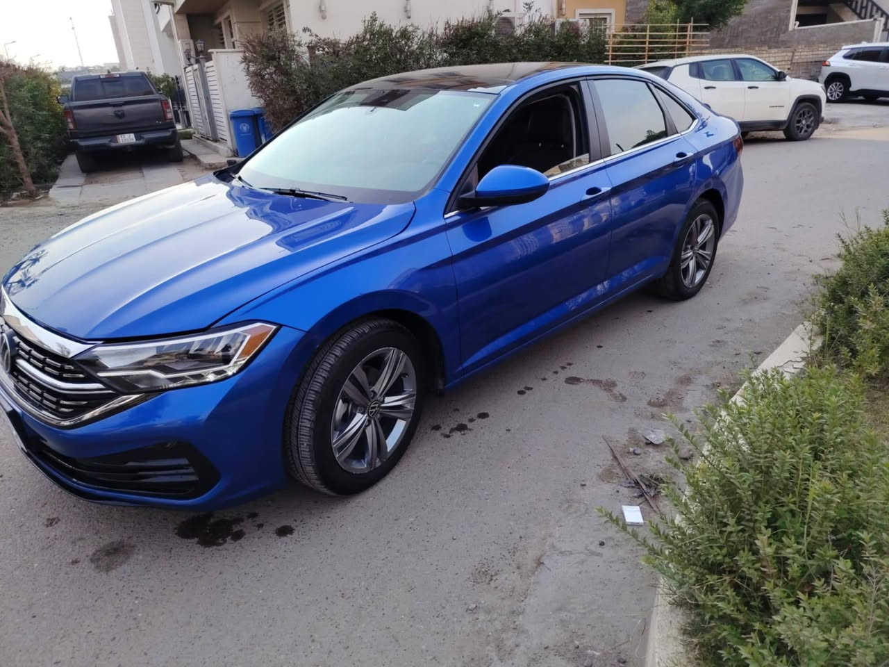 السلام عليكم جيتا فول مواصفات موديل 2024 ماشية 22 فقط حادثها موضح بالصور بنيد مبدل  وصبغ جاملغ خلفي فقط...الجاملغ الامامي  بارد...
مواصفات se فتحة بصمة تشغيل وابواب وتشغيل عن بعد ... تدفئة بالكشنات...كشنات كهرباء ...السيارة جديدة جدا وبالخير عالياخذها رقم شمالي تحويل او وكالة 
للبيع السعر 162 مكان السيارة بغداد اليرموك قرب ساحة قحطان
الاتصال على الرقم ***********
