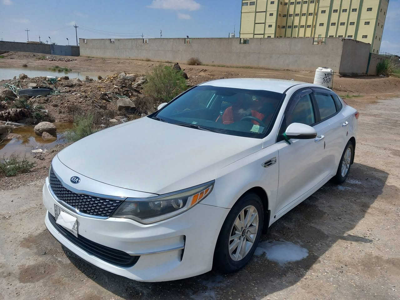 السلام عليكم ورحمة الله وبركاته 
كيا اوبتيما 2016 رقم بغداد مشروع وطني تحويل ثاني يوم /امريكي صبغ الجاملغ والبنيد بدون تبديل والباقي كفاله /محرك 2400مامفتوح على وضع الشركه / ماشيه 117/ سياره مجهزه اي شي محرك حداديه تخم تاير تبريد ثلاجه /سياره استخدام شخصي /تحكم استيرن جهتين /شاشه وكاميرا خلفيه /اشاير بالمري /دواخل كلش حلوه مجلده / السعر 123/ للاستفسار الاتصال على الرقم ***********///*********** العنوان ذي قار قضاء النصر 
#مكلف بالنشر وغير متواجد عل الفيس
