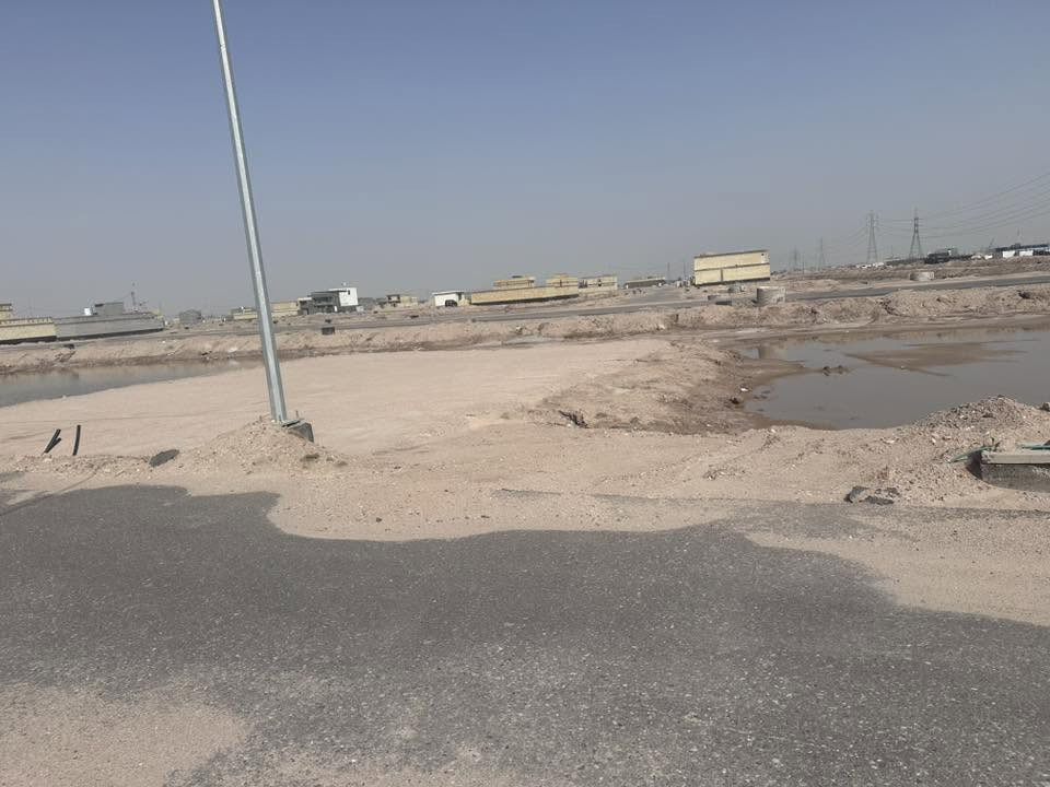 إعلان بيع قطعه في الطوبه و النخيله
الموقع: منطقة الطوبة – النخيلة
 المساحة حسب الطابو: 119 متر مربع
 المساحة على الواقع: 148 متر مربع

 التفاصيل:

* الواجهة: 7.75 متر
* النزال: 19 متر
* رقم القطعة: 5244
* القطعة ثاني قطعه ثاني نصف من شارع 30، وخلفها شارع 30
* الفرع كامل بيه فضلات وبناء (منطقة سكنية جاهزة)

مميزات إضافية:

* طابو مفصول
* دافع تبليط باسم المالك
* قابل للتحويل المباشر 
 للاستفسار والمزيد من التفاصيل، يرجى التواصل على
***********

