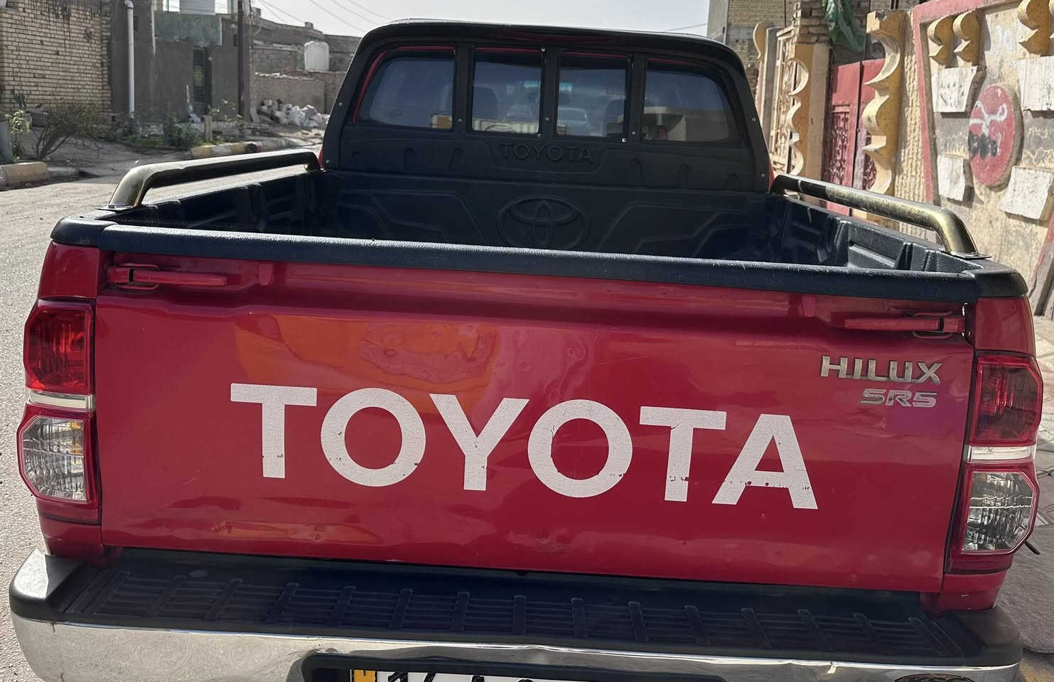 السلام عليكم للبيع بيكم هايلوكس
موديل 2009  سعودي 

رقم  البصرة الدولي تحويل مباشر باسمي

مكفوله كفاله  من صبغ وبارد عامه. 

شاصي 19

محرك كير كفاله. صدر حداديه
سياره جاهزه من كلشي تبريد 

تخم تاير جديد. مواصفات سعودي 

السعر:١٥8 وبيه مجال
المكان:الناصرية
رقم الهاتف:***********
