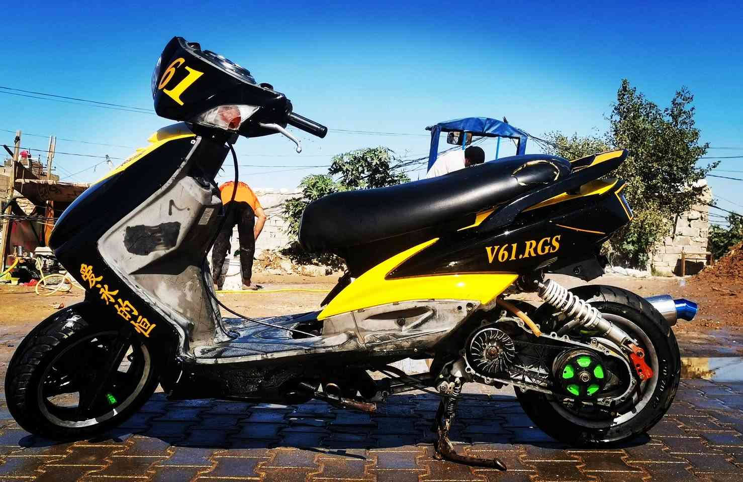 حلويات رمضان🌙عشاق تميز
مرحبة شباب سكنز فحل راجع  مزود فول بوشة 61
دراجة كلة جديد البيهة 
0كور 4 والف رياضي 
1رولة افسي اس
2صالنصة حلزوني اصلي صوت طرب
3دبلال خلفي رياضي اصلي
4كلجات رياضي اصلي 
5دبل اشارة سستم واحد ازرك 
6لايت زنون اصلي دبل إشارة
7بيهة تزويدات كلش حلوة
8قبق فلاوين رياضي مروحة رياضية
9كابريتر رياضي اصلي 
دراجة نكرة سلف شرط دراجة شرط علا شغل من التاير يلا التاير  يرادلهة ترتيب بصيط جدن بيع او مراوس دراجة نضافة ٩٠ بل ١٠٠  *********** 
عنوان نجف نجف
