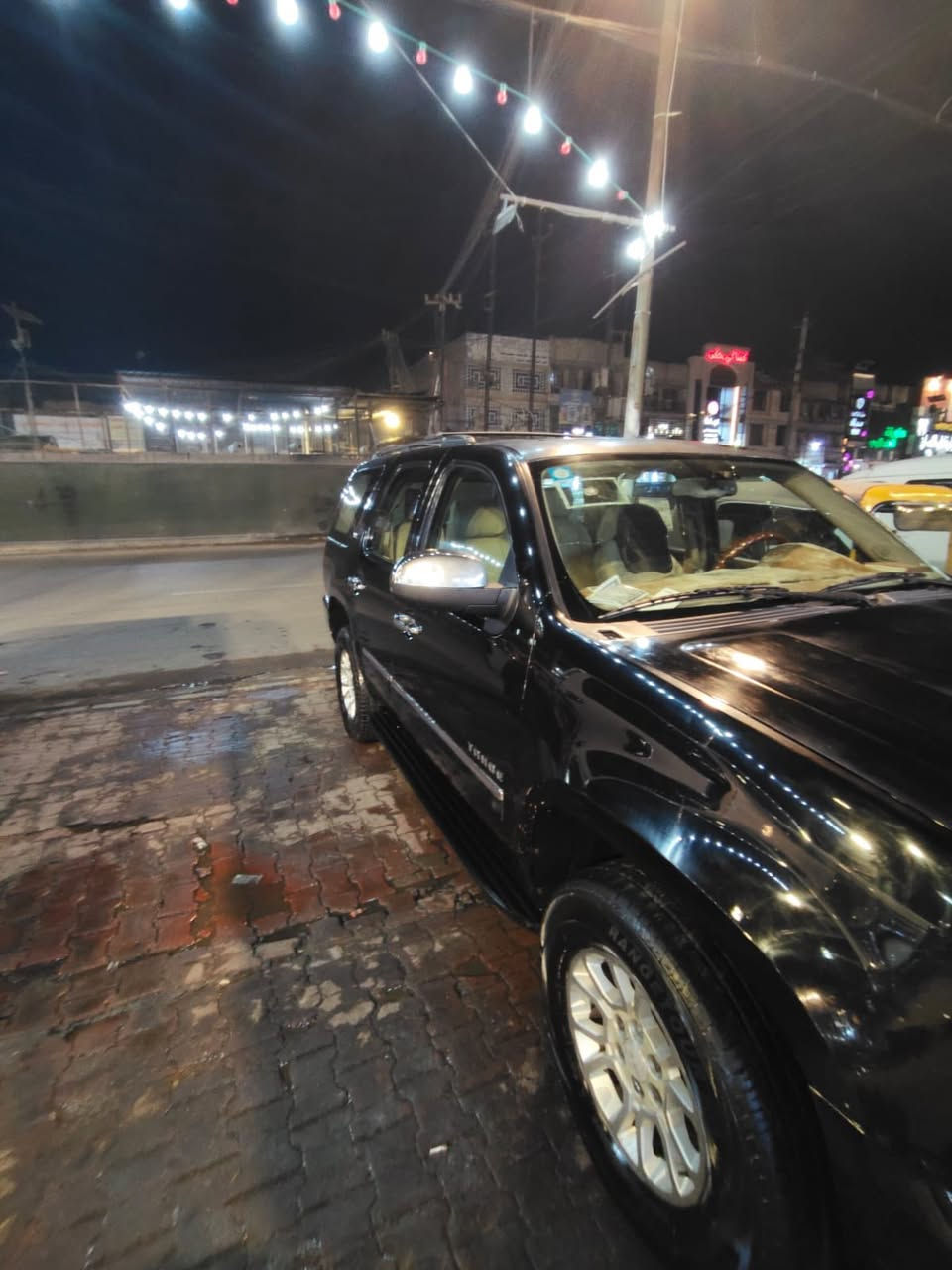 سلام عليكم تاهو مديل 2013 للبيع
سياره طخه جاملغ صفحه  الصدر وطخه بل بنيد
بدون صبغ 
سياره فته LTZ يعني مفوله بنوراما 
كشنات تدفه تبريد تشغيل عن بعد سياره ب اسمي تحويل ثاني يوم

سعر 215

‭0776 632 5662‬
