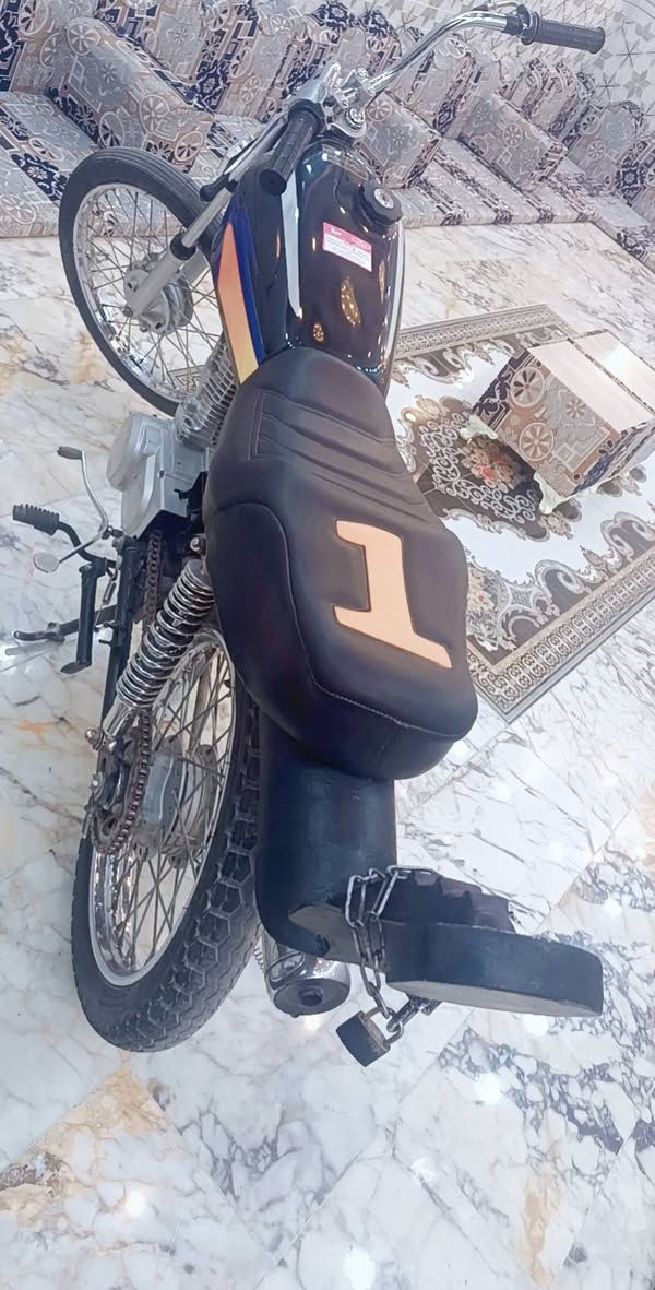 هو على السعر 450 قفل 
***********
