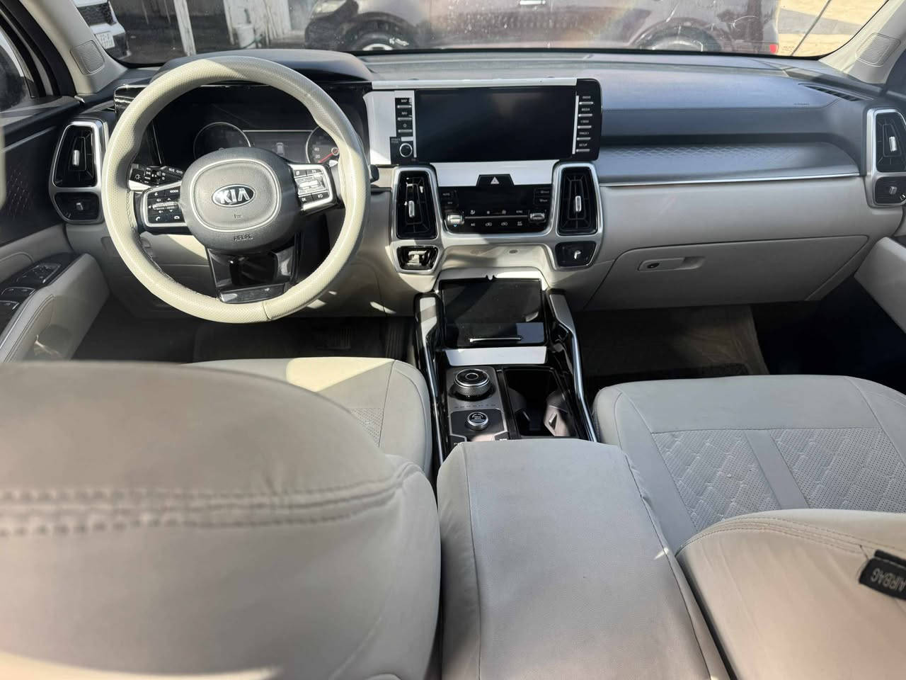 سورنتو موديل 21 خليجي باسمي تحويل مباشر مكانها الكوت مكفولة ماشية 140 السعر 265
***********
***********
