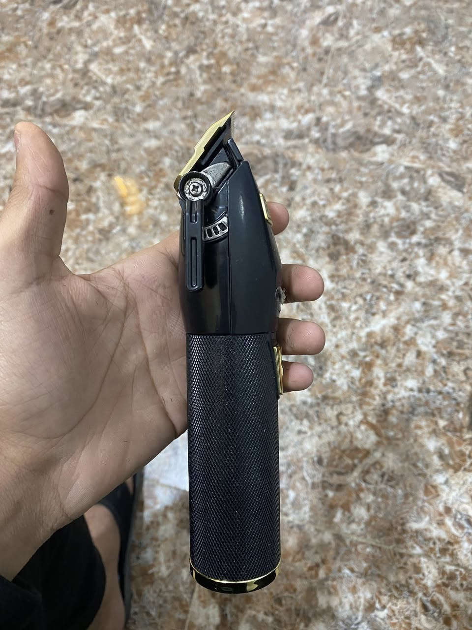 مكينه حلاقه BaByliss PRO الاميركي للبيع السعر 100. ***********
