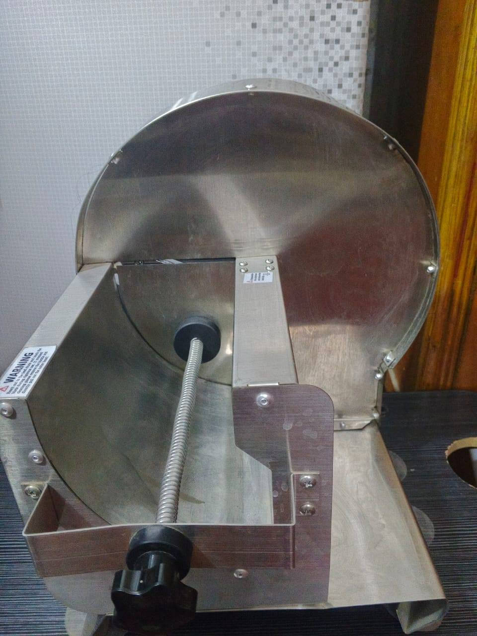 السلام عليكم قطاعه مال فواكه تشيف الفواكه السعر 75 الف نضيفه ممستعمله اصليه للاستفسار ***********
