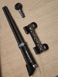 ستاند محمول CORKY • كاربون ريشة • رود كرافل هجين