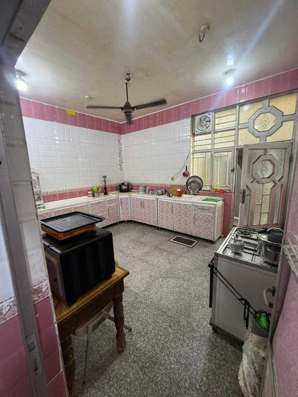 🏠مكتب الامين للعقار🏠
يعلن مكتب الأمين للعقار عن بيع دار مساحته
100متر  مربع منطقة داموك الجمعية
الواجهة 10*10
يتكون من طابقين بناء الطابق الاول 2017 والطابق الثاني 2022
🔹الطابق الاول يحتوي على غرفة نوم ومطبخ وصالة وهول ومجموعة صحية داخلية وخارجية
🔹الطابق الثاني يحتوي على غرفتين نوم وهول مخزن 

للاستفسار الاتصال على مكتب الامين للعقار
الكوت شارع دور العمال مجاور مجمع احمد التميمي.. على الهواتف

***********
***********
