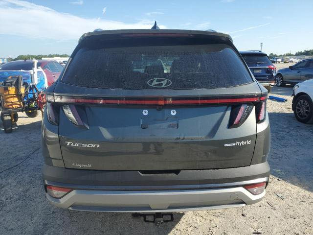 ‎🌟 شركه المتميز للمزادات الأمريكية والكندية والشحن البحري 🌟
((((لا أدوخ 🫤ولا تحتار 🤔 ويه شركة المتميز انت تختار🫵🤗👩🧑 ))))) 👇👇👇

‎⛔ إعلان سيارة من مزاد أمريكا ⛔
‎🚗 نوع السيارة: 2025 HYUNDAI TUCSON, SEL CONVENIENCE hybrid �📅 وقت المزاد⌚️:5/1/2026�🔢 رقم اللوت: 71113035
‎🛠️  الحادث/الضرر: جانبي        �🛠️ حجم المحرك: 1.6�⚙️ السلندر: 4�🔧 نظام الدفع: دفع كلي                                                                      �📏 المسافة المقطوعة: 1,767  mi
‎🌐 للانضمام إلى مجموعة الواتساب الخاصة لشراء السيارات من المزادات الأمريكية والكندية:�اضغط هنا: https://chat.whatsapp.com/CHchp4i8IM0GCMY7soZfir
‎🔍 طريقة المزاودة:�يمكنك المزاودة عبر مكتب المتميز إمّا بالحضور الشخصي أثناء فترة المزاد، أو عن بُعد عبر الهاتف المحمول. 📲�نقوم بمتابعة حالتك حسب السيارة وموعد مزادها، ويمكنك تحديد مبلغ أقصى للتزايد، ونتوقف عنده مباشرة. 📈💬

‎🚨 ملاحظات هامة:
* عمولة موقع المزاد تتراوح بين 7% – 10% من قيمة السيارة.
* أسعار الشحن تختلف حسب موقع السيارة داخل أمريكا. 🌎
* مدة الشحن تتراوح بين 2 – 3 أشهر حسب موقع السيارة. 📦⏳
‎📌 علماً بأن:
1. أسعار السيارات تُحدّد أثناء المزايدة، مع إمكانية الشراء المباشر. 💰
2. نقدم خدمة أونلاين كاملة للشراء من منزلك مع تأمين مبلغ بسيط في محافظتك. 🏡💻

‎🏢 عناوين فروع الشركة:�بغداد: البياع – إشارة البياع، قرب مركز العياش لكماليات السيارات�كربلاء: سريع حي المعلمين قرب المشاتل�الديوانية: قضاء غماس�ميسان – العمارة: المجر الكبير

‎📱 أرقام التواصل (واتساب متوفر):
‎فرع بغداد:
* *********** 📲 – سيد علي
* *********** 📲 – مهندس حسن
‎فرع كربلاء:
* *********** 📲 – قاسم الشمري
* *********** 📲 – محمد الشمري
‎فرع الديوانية:
* *********** 📲 – حيدر المتميز
* *********** 📲 – أبو سجاد المتميز
* *********** 📲 – عيسى المتميز
‎فرع العمارة:
* *********** 📲 – أبو زهراء الفرطوسي
 
‎⏰ أوقات الدوام:
طيلة أيام الأسبوع ما عدا (السبت والأحد) عطلة المزاد.
من الساعة 4 مساءا وحتى الساعة ال12 منتصف الليل
