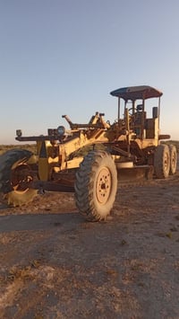 للبيع كريدر مستبوشي موديل 82 رقم بغداد اصفر مكينه شغاله بيع او مراوس ب...