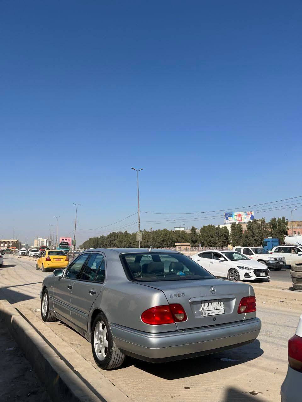 السلام عليكم
مارسدس ام عيون موديل 1998 افنكارد
وارد يابان مكينة V
مواصفات الافنكارد معروفة 
صبغ عام 
مكان بابل حله
***********
واتساب***********
