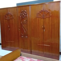 غرفة نوم • ٤ قطع • صبغ جديد