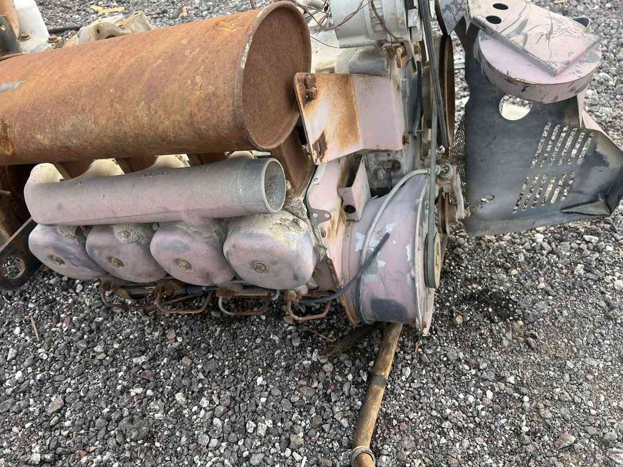 العدد٥ قطع شرط الشغل برغي مافتوح. وحده حلواني ٤ عادي المكان البصره التصال***********
