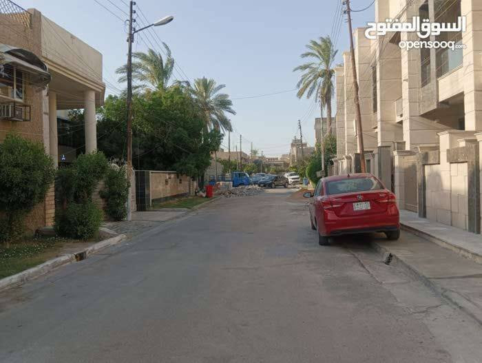 بيت كلاسيك 147
الواجهه 7 والنزال21.   
3 نوم
2حمام
1مخزن
صالة
طابقين مسلح
السعر 475 
الاتصال بصاحب العقار
***********
عاشر فرع عن الحمداني 
قرب جامع نجمه
