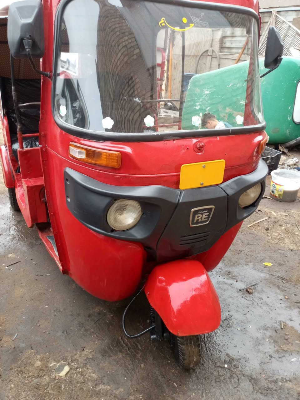 السلام عليكم تكتك موديل 17 شهر 12 اوراق اصولي مكينه مال 20 جديده تكتك معمره بدون ضربه تخم تاير تخم دبل جديد تخم بريك 3 بل مكان المكان بغداد السعر 2700 بيه مجال للطيبين رقم الهاتف ***********
