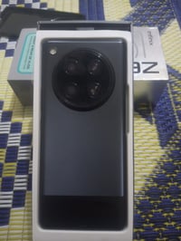 جهاز Infinix ZERO 40 ذاكره 512 كارتون وكفر فقط جهاز مكفول من كلشي السع...