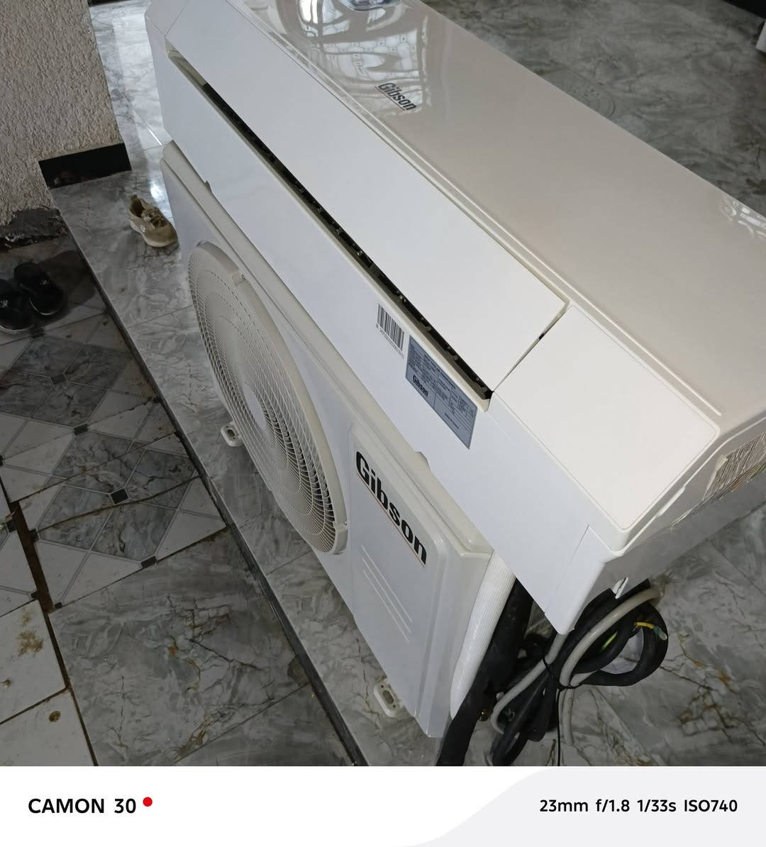 السلام عليكم سبلت طن ونص جيبسون برو الحديث اخو الجديد استخدام قليل كلش غاز الشركه تبريد ثلج❄ ما داخل تصليح نهائيا جيب وشد كله ع البلاد للاتصال ***********
