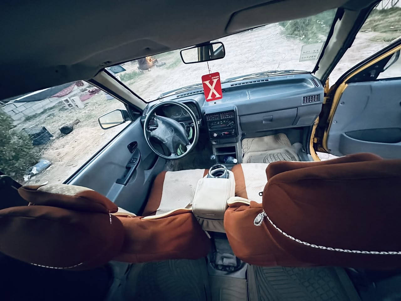 سايبه موديل 10 رقم قادسيه سنويه لغاية 29 
مكفوله من الفتح والتبديل فقط دحجات بارد

محرك وكير مكفولات لاتبخير ولاتنقيص حداديه نضيفه 

تخم تاير جديد. دواخل نضيفه كهربائيات كلهه شغاله 
مكانهه ديوانيه 

السعر -21. مع المجال. ***********
