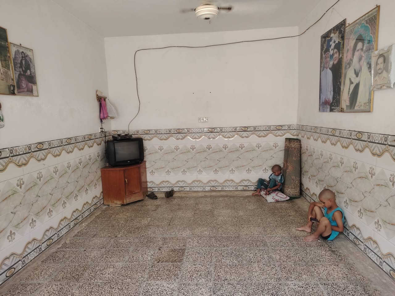 اخوان سلام عليكم بيت ٧٥ متر ام الكبر والغزلان  تحياتي للجميع السعر ١٣٠ طابو مالك صرف أقرب نقطة داله ابو حيدر المختار 
***********
