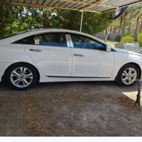 سوناتا  خليجي لون ابيض موديل 2013 رقم قادسية   كل تفاصيل قطع السيارة م...