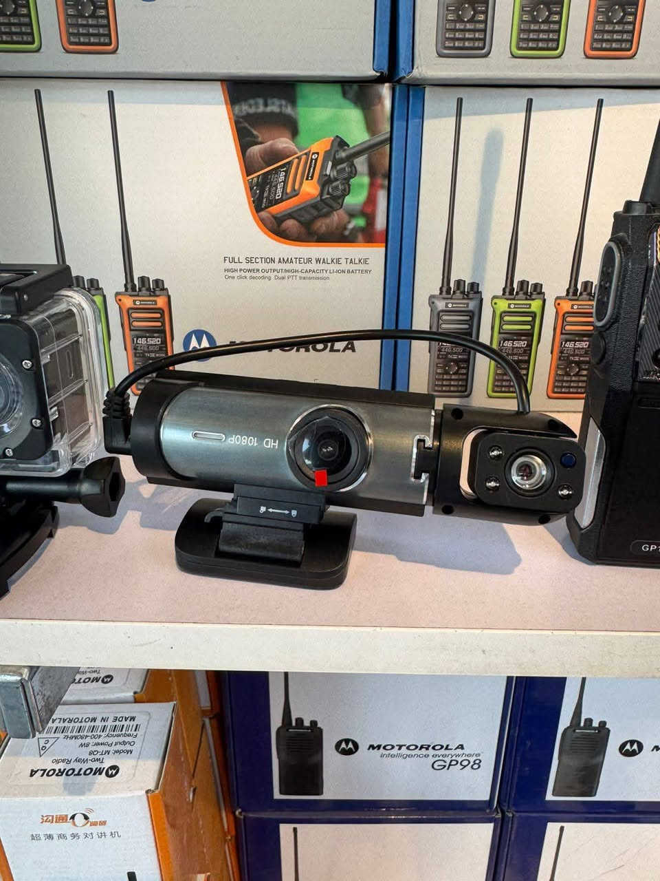 كاميرا مراقبة سياره داخليه بعدة اتجاهات مختلفه 
السعر ( ٣٥٠٠٠ ) ألف
احمد ***********
اياد للصوتيات والمرئيات 
***********١
سكيورتي تنصيب و صيانه كاميرات المراقبة
