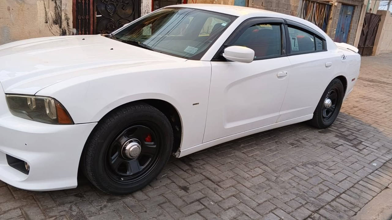 السلام عليكم البيع دوج تشارجر 14 بصره
وارد كندي سياره بدون حادث بدون عيب شرعي
بيها مكانات صبغ بيها ويل كب بوليسي العنوان بصره سعرها 145 بيها مجال بيع مستعجل
التواصل على الرقم ***********
