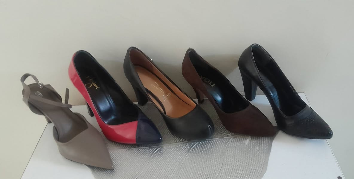 مجموعه احذيه اوربية تلبس ٣٩و٤٠ ٥قطع ب٤٠ الف


**إذا كنت صاحب هذا الإعلان وتريد حذفه لأي سبب، رجاءا أرسل رسالة إلى الدعم الفني**