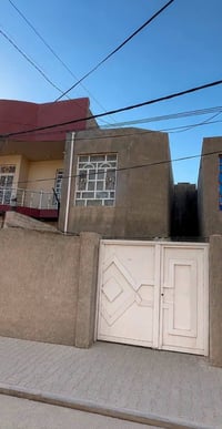 دار للبيع المساحه 100 متر طابقين بي ستقبال وصاله او 4 غرف او تخاريج او...