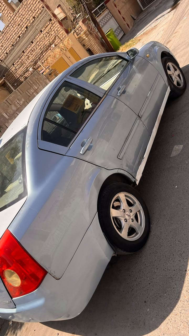 سلام عليكم 
شيري A5 موديل 2009 رقم بغداد بأسمي رقم الجديد سنويه جديدة 
محوره كير محرك VVT_i ياباني تحوير ناجح درجة اولى خير من الله 
ضررها فقط جاملغ الامامي عكس السايق مرشوش بدون دواخل لغد شاصي مكفول صبغها البلادي بيها جراد بسيط
 كهربائيات السيارة  كلها شغالة تبريد ❄️🥶 خير من الله تدفئة شغالة 
الصدر الخلفي كلة جديد امبدلة
 باتري و تخم تاير وراديتر جديد 
سياره ويل كب ويا السبير 
حساسات الخلفية كلها شغالة
السيارة خير من الله 
مكاني بغداد حي القاهرة 
رقم الموبايل (***********)
السعر 43 وبيها مجال
