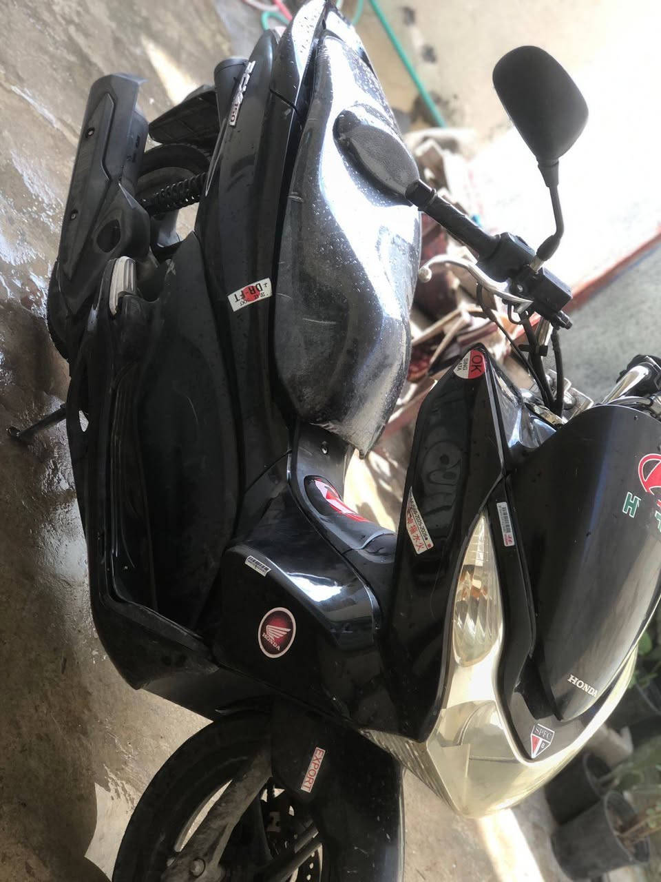 السلام عليكم دراجه للبيع جي الاول نظيف لوك السعر 11 ورقه محرك 150 ***********
