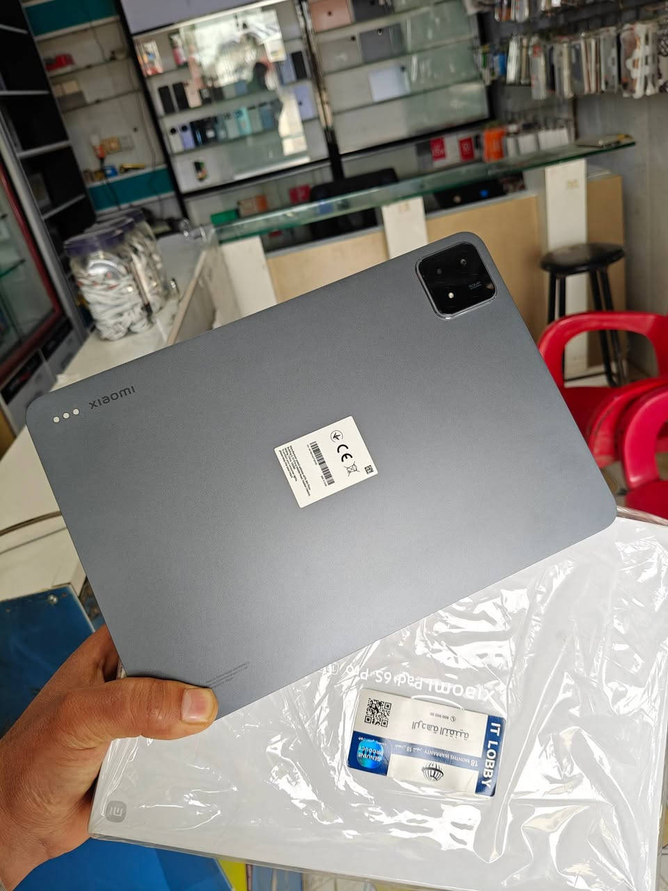 السلام عليكم 
شاومي باد 6 اس بروا ذاكره 512 رام 12 
أخو الجديد كامل ملحقاته مكفول شرط الفحص والظمان الحقيقي 3 أيام حجم شاشه 12.4 يشغل 120 فريم حقيقي مع شاحن 120 واط السعر 525 الف شامل التوصيل


**إذا كنت صاحب هذا الإعلان وتريد حذفه لأي سبب، رجاءا أرسل رسالة إلى الدعم الفني**