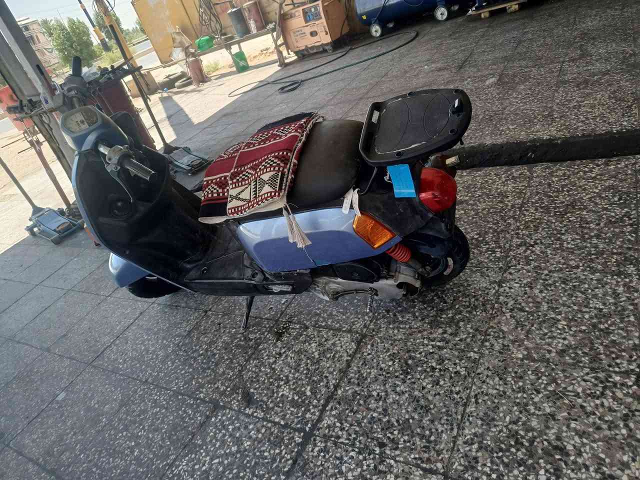ر السلام عليكم راجه بواليس  البيع دراجه حلوه ومناقصه شي   مكينه بلاديه  دراجه فقط بيه كسر بل كفر المامي شويه  مكان كربلاء طويريج السعر 550وبيع مجال 
***********
