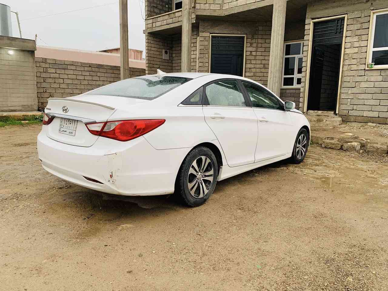 السلام عليكم رجاءاً مو شراي لاتخابرني سوناتا امريكي للبيع او مراوس موديل 2011 ماشيه 130 بيها طخه بالجاملغ ومصبوغ  وبيها مكانات بارد فقط لا دواخل ولا شي كير محرك شرط رقم نينوى ألماني سنويه ل27 صاحبها بالشرقاط تحويل شرط تدفئه نار تبريد ثلج محرك   GDI 2400 شرط مابي دوانز وتفول من اي محطه يعجبك السعر 105 وبي مجال للأتصال *********** مكان السياره الشرقاط الحوريه
