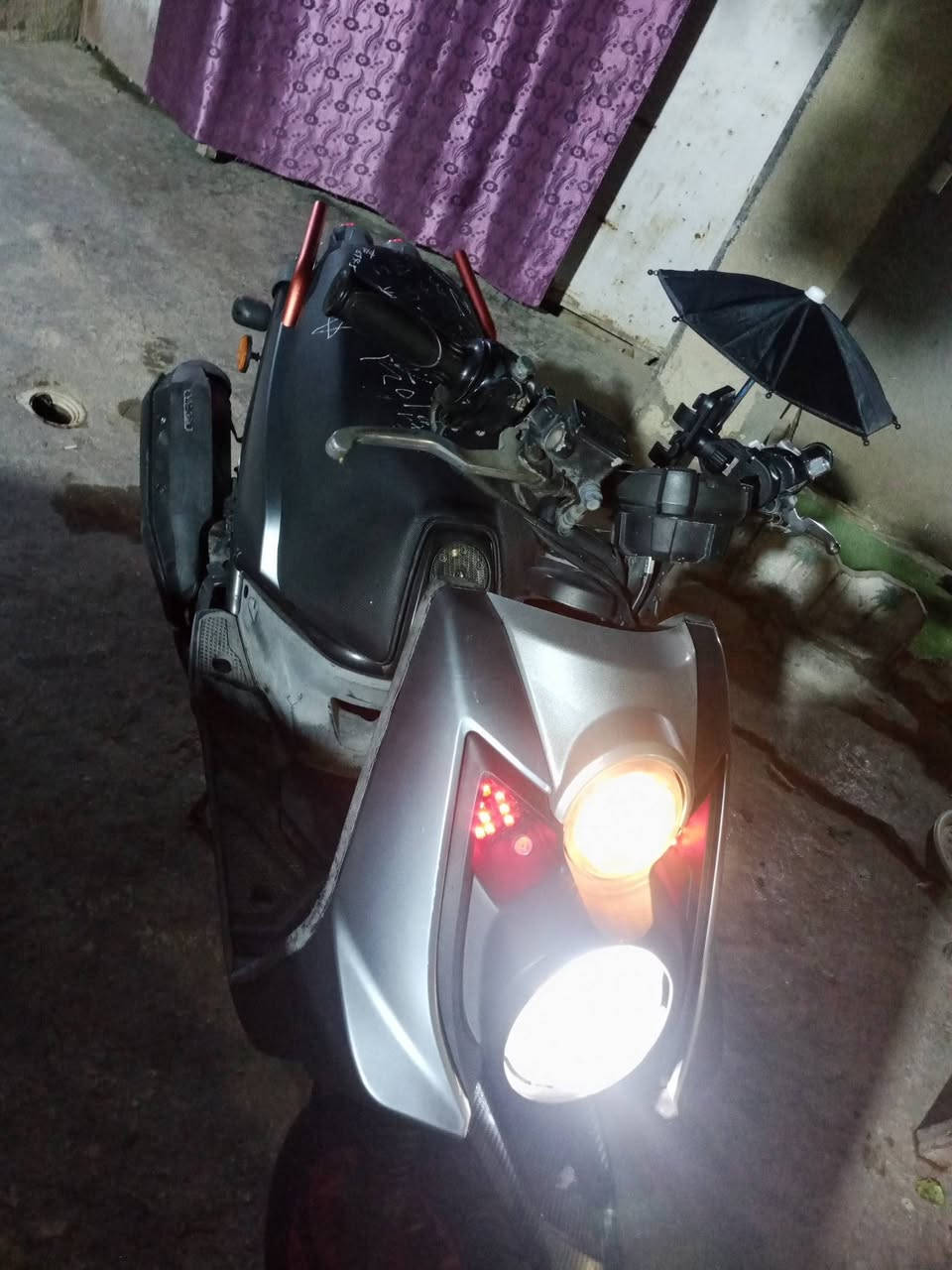 للبيع مكفوله من كلشي
اضافه بيها انمبي ثري  السعر مليون و ٢٠٠ وبيها مجال بسيط


**إذا كنت صاحب هذا الإعلان وتريد حذفه لأي سبب، رجاءا أرسل رسالة إلى الدعم الفني**