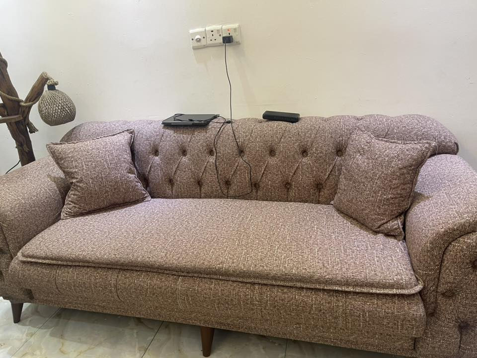 تخم 10 مقاعد للبيع اخذتهب800 اريده ب600 طلع حجمه كبير ع هول  ايخبل تكمه وجديد جداً


**إذا كنت صاحب هذا الإعلان وتريد حذفه لأي سبب، رجاءا أرسل رسالة إلى الدعم الفني**