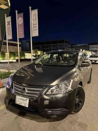 نيسان سنترا موديل ٢٠١٦ خليجي ١٨٠٠ للبيع  فول ما عدا البصمه والفتحه  ال...