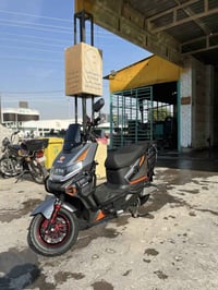 شحن اباشي • ٦ بطاريات • ٣٦ أمبير