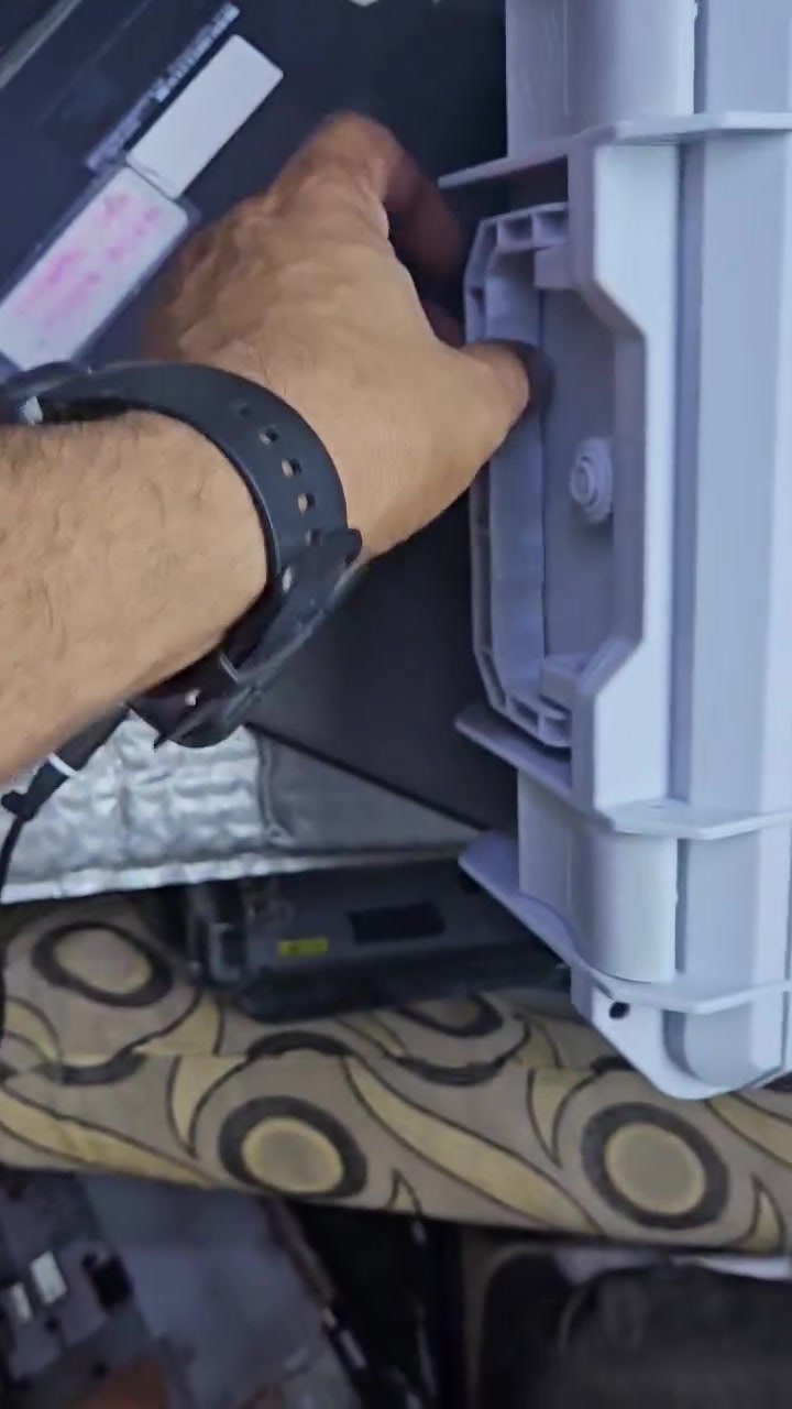 جنطه درون  DJI  السعر ٣٥ الف مع التوصيل باقي التفاصيل داخل الفيديو


**إذا كنت صاحب هذا الإعلان وتريد حذفه لأي سبب، رجاءا أرسل رسالة إلى الدعم الفني**