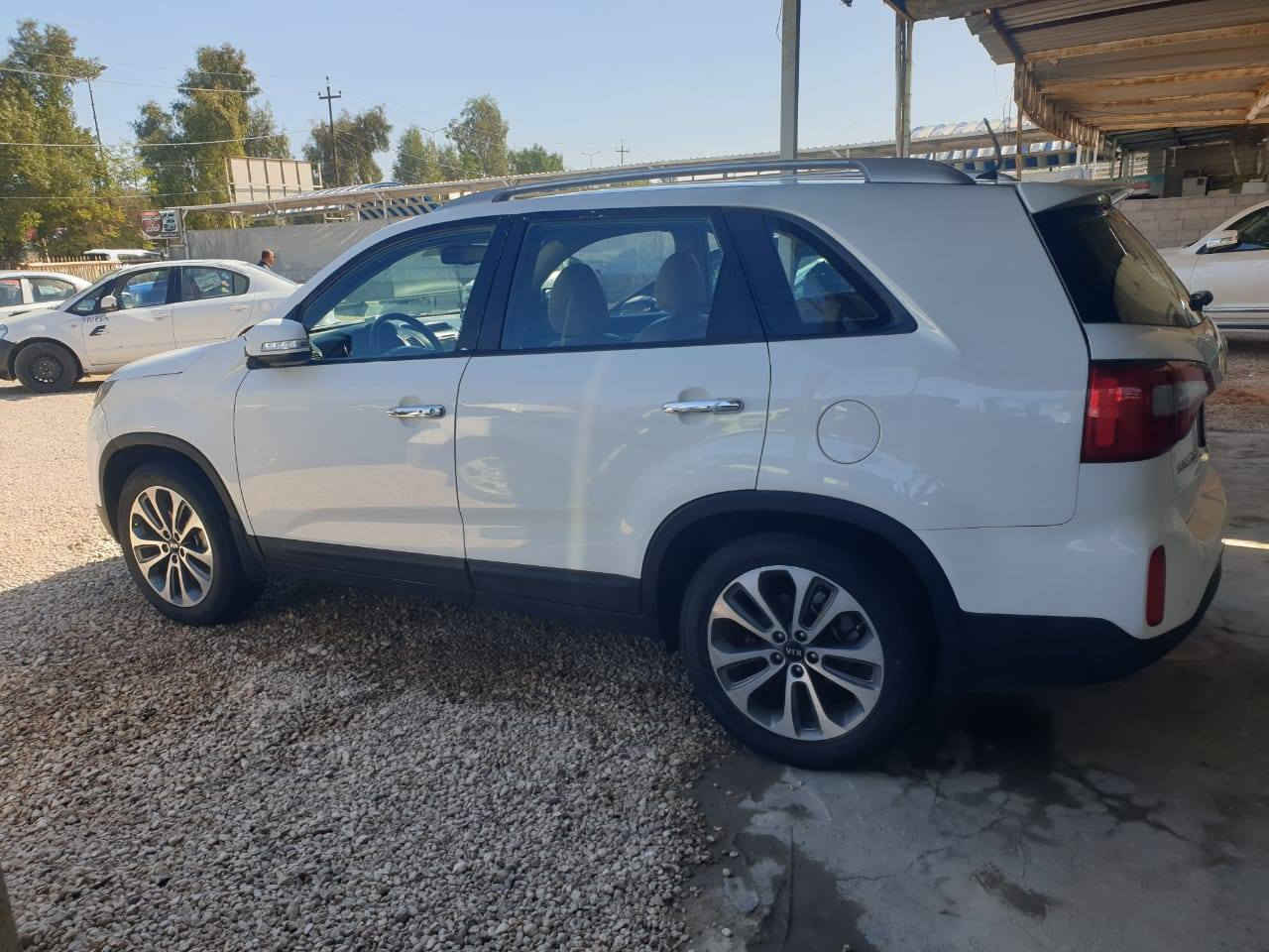 سورنتو خليجي موديل 2015 فوووول الفوووول عدا البنراما محرك 6  سلندر بصمه كامره حساس خلفي امامي كشنات جلد كراسي كهرباء اشاير مري فول الفول محرك جديد بلادي بالكارتون كير تبريد 4 قطع ثلج بلادي 7 راكب السياره كللللش حلوه صدر جديد ماعايزه دينار السياره بيه صبغ كم قطعه ابيع عام افضل الك واليه بيه تجيه كلش خفيفه ومعمره تعمير شركه شررررط مكان السياره نجف شررررط التحويل السعر 138 وبيع مجال قليل كلشي بسعره المكفوله 185 ورقه ماجاوب خاص الشراي يتصل ***********
