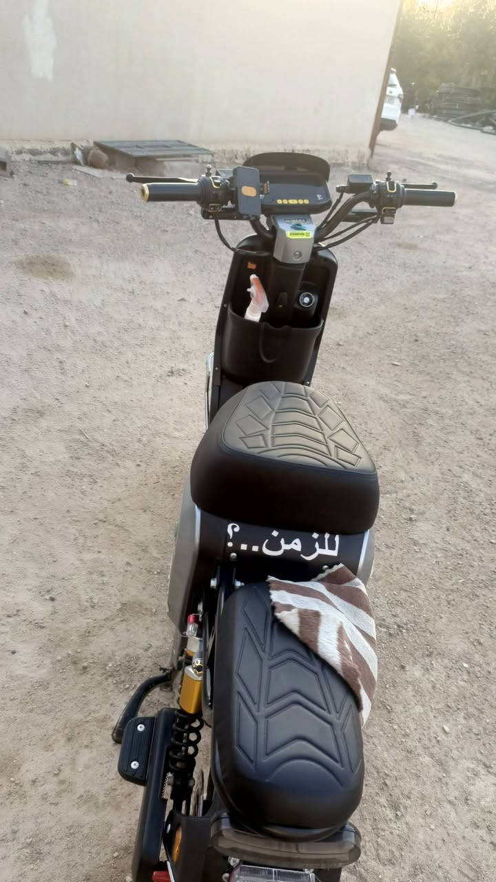 دراجه ار ٩ للبيع صايرلي سبوعين من طلعته من وكاله دراجه كامله ملحقاته وياها سعر ٥٣٠ وبيه مجاله قليل للشراي مكاني بصره زبير مربد 
رقمي ***********
