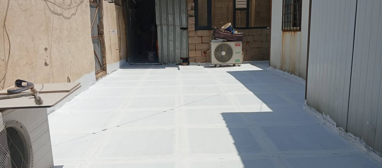 عمل رافت كود العازل للرطوبة والحرارة .
💥💥💥💥💥
🏤🏤🏤🏤🏤  احد موقعنا في شارع فلسطين  بيت الاخ مهند  احمي منزلك من الحرارة والرطوبة  للتواصل 
***********  زيد الصباغ 📐 العوازل الأسطح
