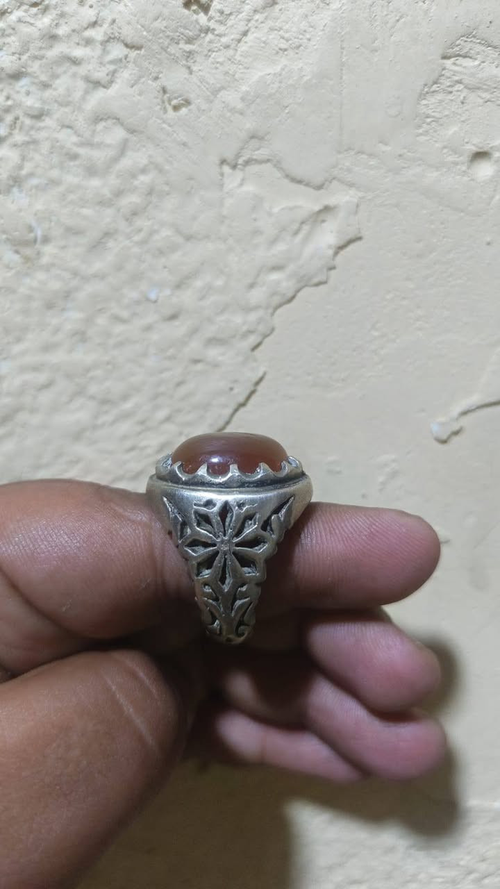 خاتم عقيق يماني صياغه يدويه مختوم 925 سعر مناسب على الخاص


**إذا كنت صاحب هذا الإعلان وتريد حذفه لأي سبب، رجاءا أرسل رسالة إلى الدعم الفني**