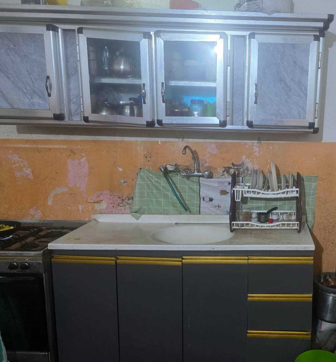 كاونتر قطعتين ب110 وبيه مجال الاستفسار الاتصال على هذا الرقم ***********
