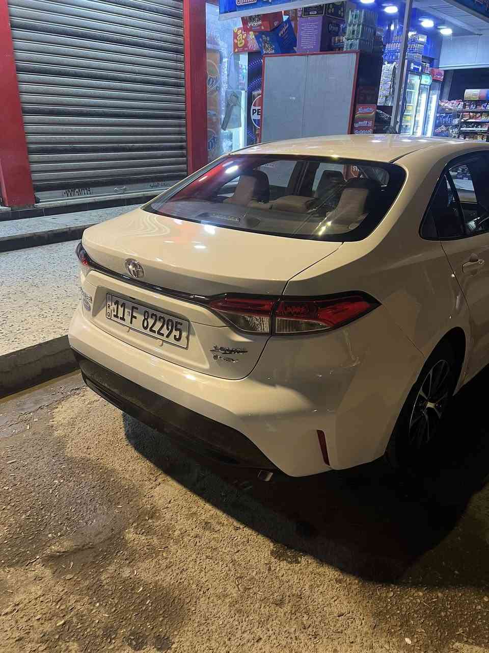 للبيع كورلا شكل الامريكي موديل ٢٥  فول عدا الكشن كهرباء
ماشية ٥٠٠ كيلو يعني زيرو مكان بغداد الكرخ 
*********** اومراوس حسب القناعة
