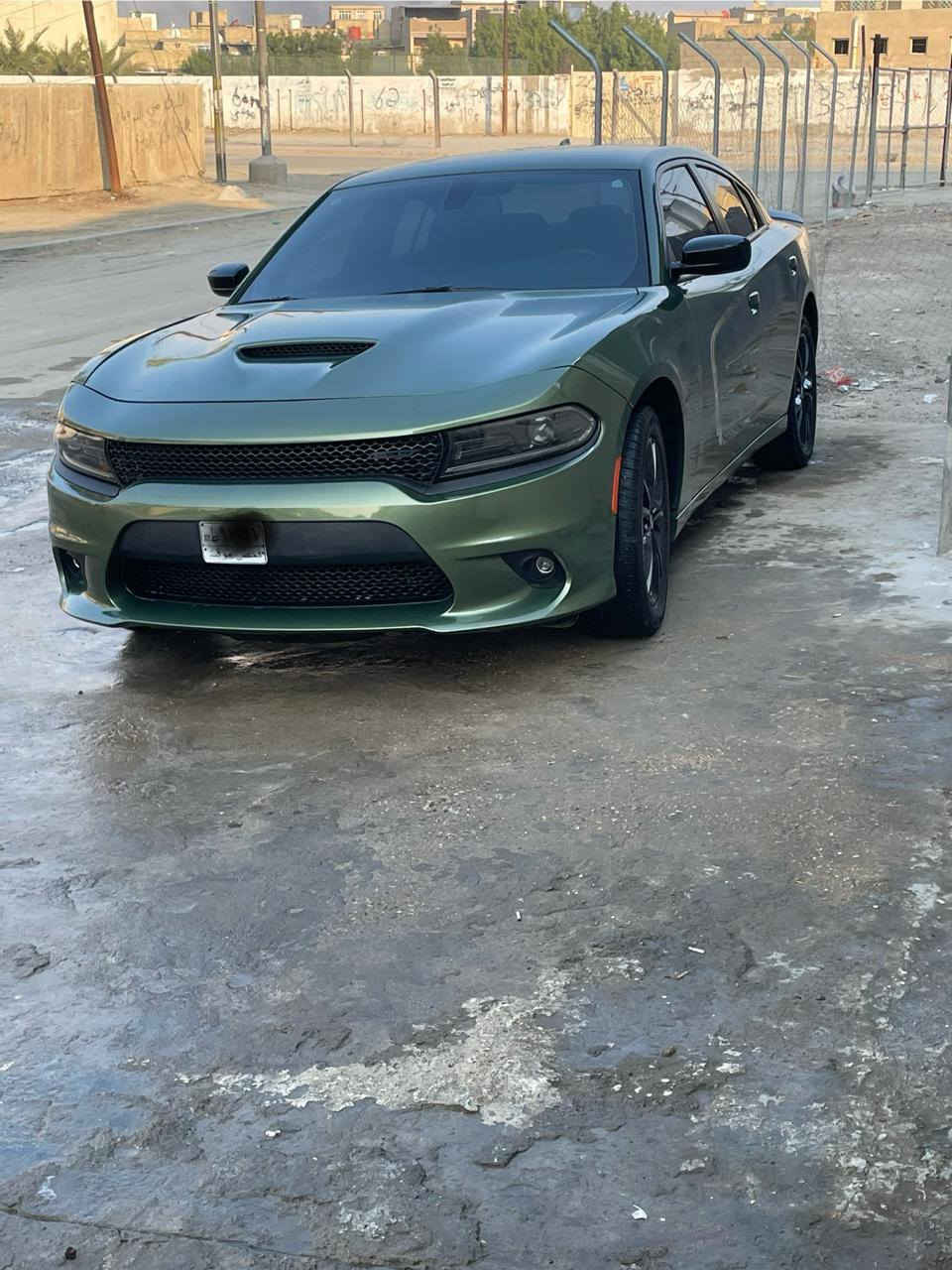 السلام عليكم شباب جارجر 2023فورويل بدون رقم ترقم جميع المحافظات منفيس بسمي 
حادثهه جاملغ وبنيد وتصليح بل شاصي بدون كص
ماشيه 46الف سياره بغداد رقم *********** 
السعر 205
