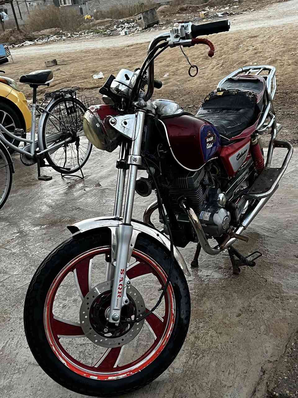 سلام عليكم اخوان عندي دراجه جني البيع نضيفه مثل بل صوره مكينه بلاديه خير من الله السعر /350 بيها مجال حك الجيه 
العنوان ديالى بعقوبة كاطون الرحمة شارع الصحفية رقم الهاتف/‭0 771 551 4015‬
