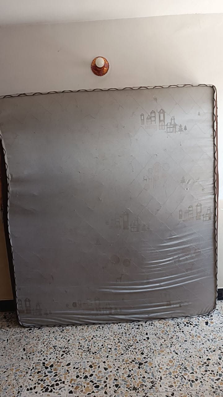 سلام عليكم دوشك مال جربايه نضيف للبيع بسعر مناسب
العنوان: -بغداد -مدينه الصدر 
التواصل فقط على الواتساب رقم الهاتف:***********
