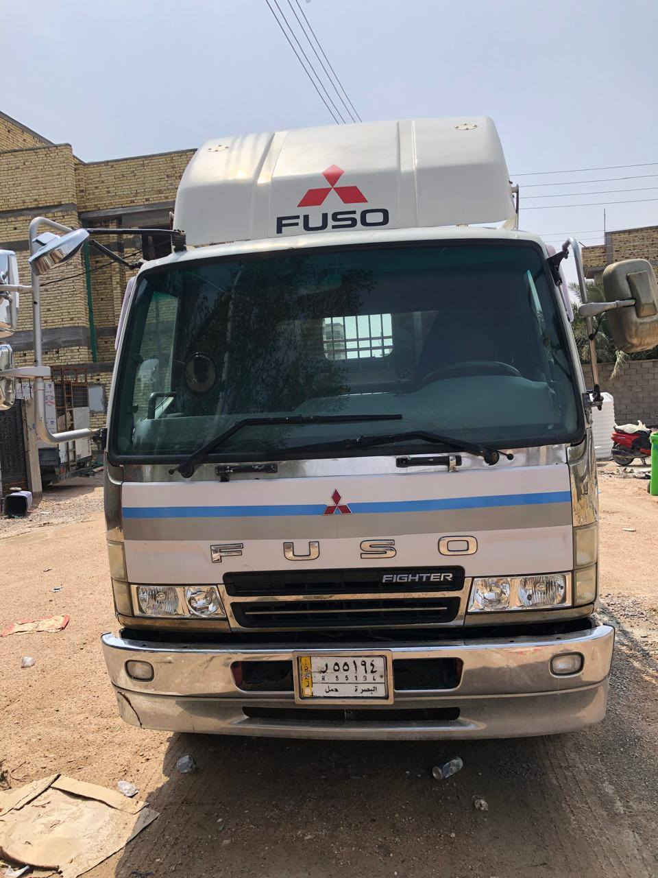 فوسه بزون مديل 2000اصل رقم بصره سته وربع بلاد شاصي عريض محرك 16عادي السعر 175 وبيه مجال اتصل ***********
