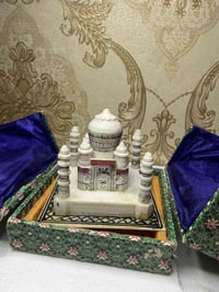 انتيكات حلوه ونضيفه 07715573933